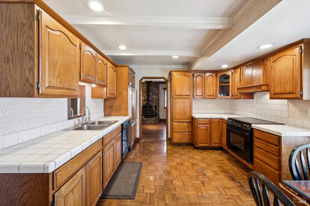 412 Cortez Drive Petaluma, CA 94954