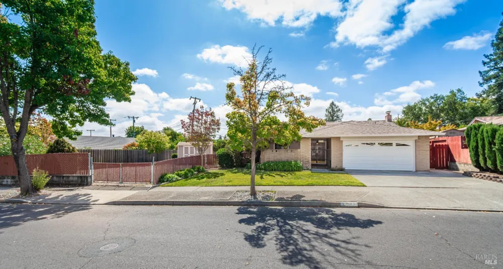 3511 Sandybrook Lane Napa, CA 94558