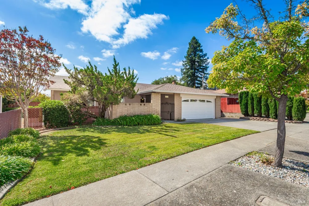 3511 Sandybrook Lane Napa, CA 94558