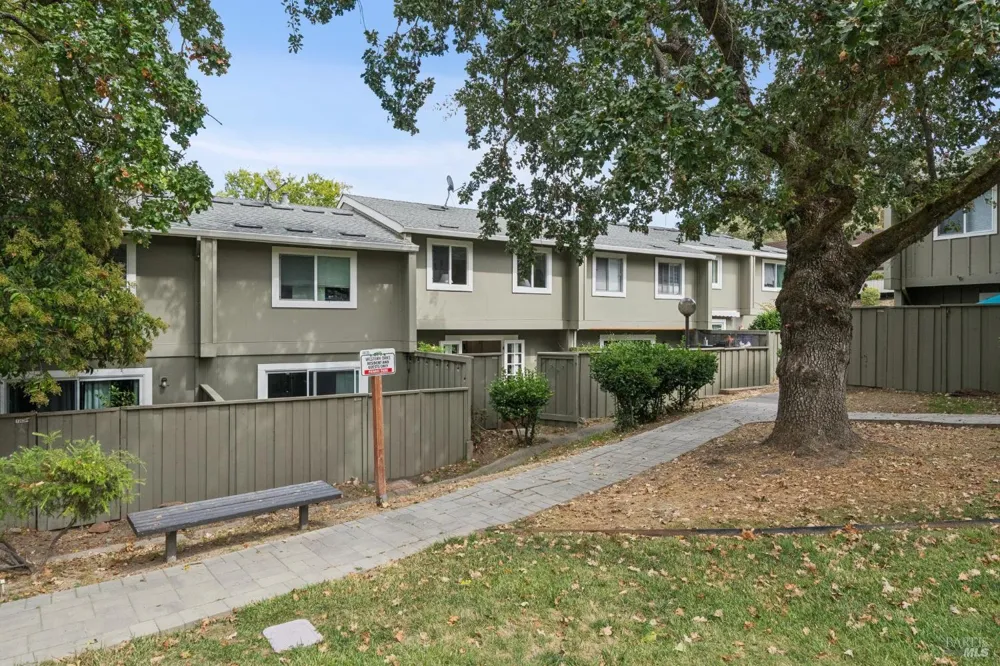 1263 Valley Oak Court ##D Novato, CA 94947