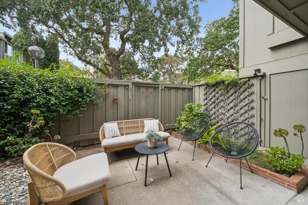 1263 Valley Oak Court ##D Novato, CA 94947