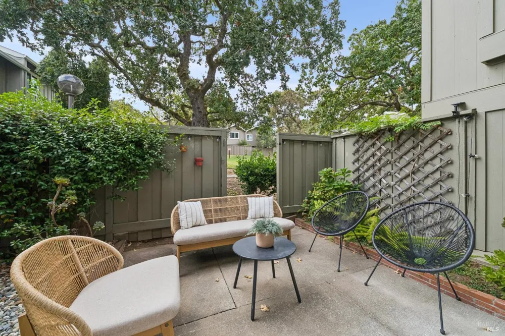 1263 Valley Oak Court ##D Novato, CA 94947