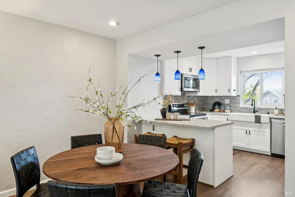 1263 Valley Oak Court ##D Novato, CA 94947