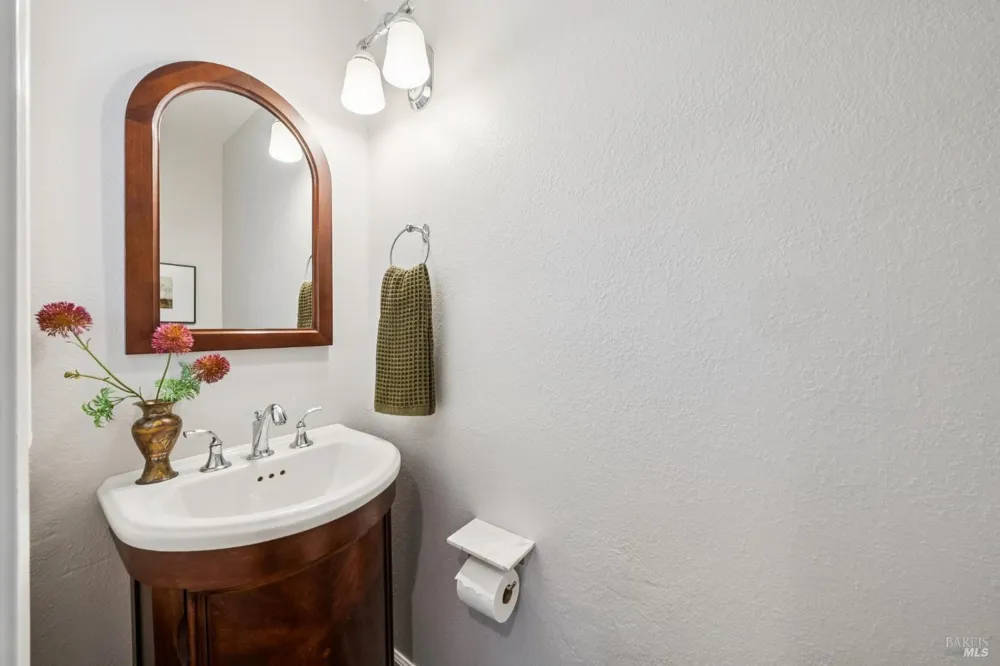 1263 Valley Oak Court ##D Novato, CA 94947