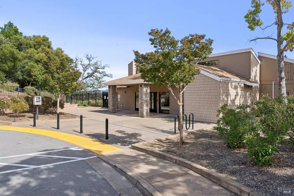 1263 Valley Oak Court ##D Novato, CA 94947