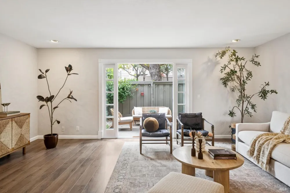 1263 Valley Oak Court ##D Novato, CA 94947