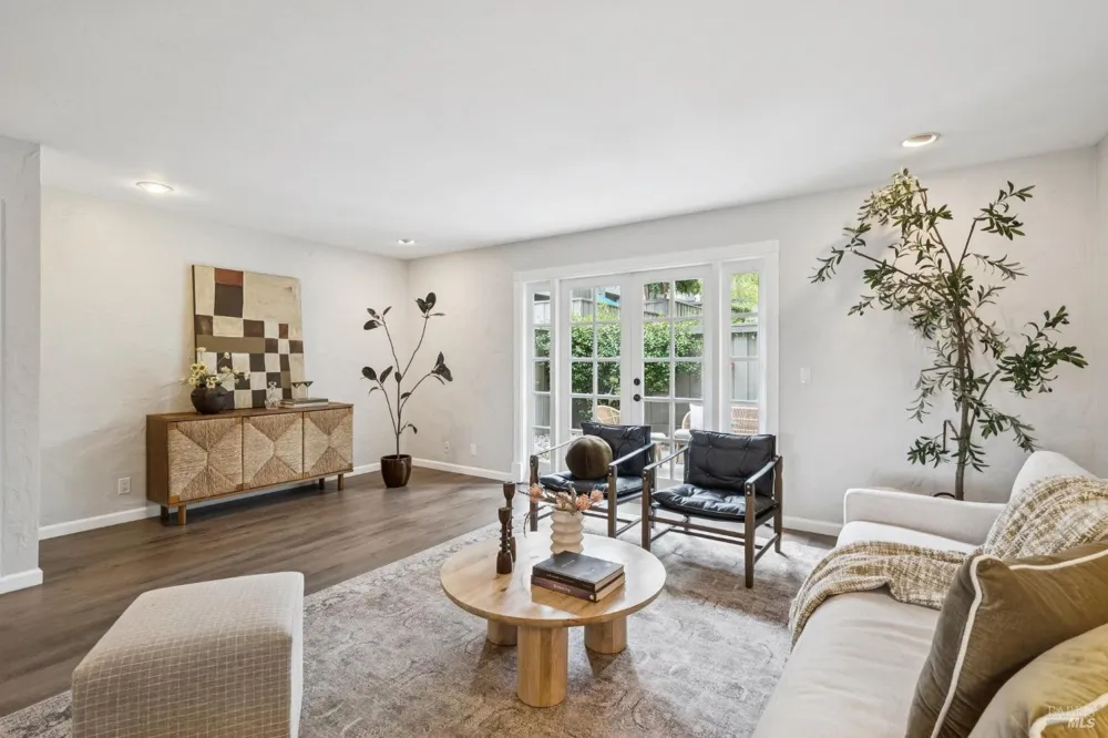 1263 Valley Oak Court ##D Novato, CA 94947