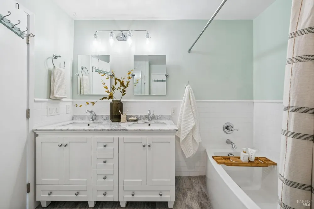 1263 Valley Oak Court ##D Novato, CA 94947