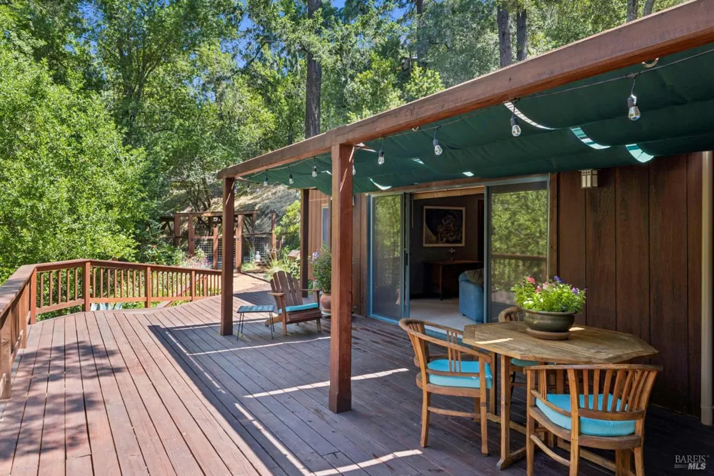 30 Escondida Lane Lagunitas, CA 94938