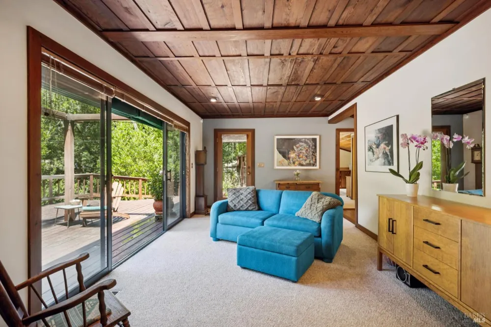 30 Escondida Lane Lagunitas, CA 94938