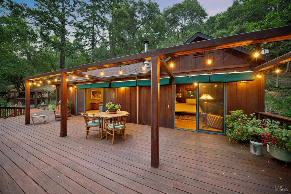 30 Escondida Lane Lagunitas, CA 94938