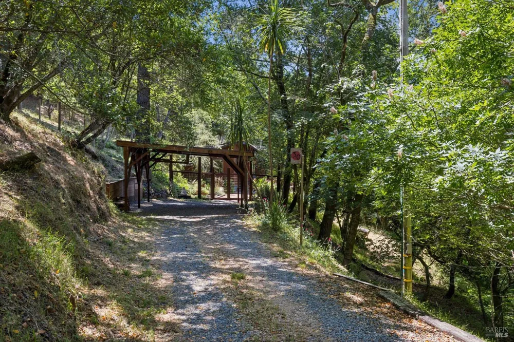 30 Escondida Lane Lagunitas, CA 94938
