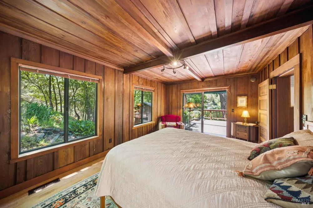 30 Escondida Lane Lagunitas, CA 94938