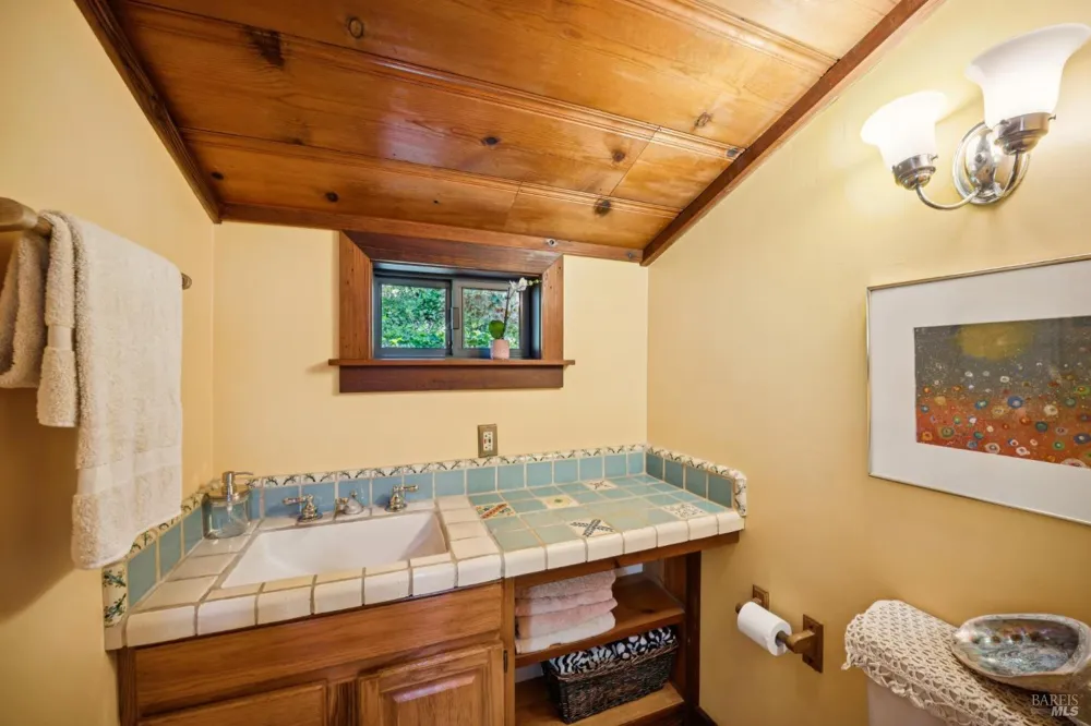 30 Escondida Lane Lagunitas, CA 94938