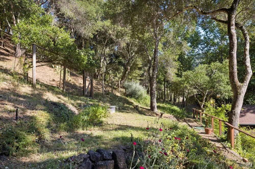 30 Escondida Lane Lagunitas, CA 94938