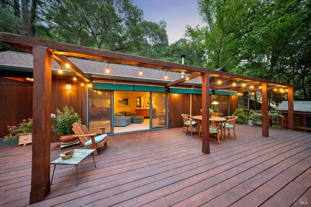 30 Escondida Lane Lagunitas, CA 94938