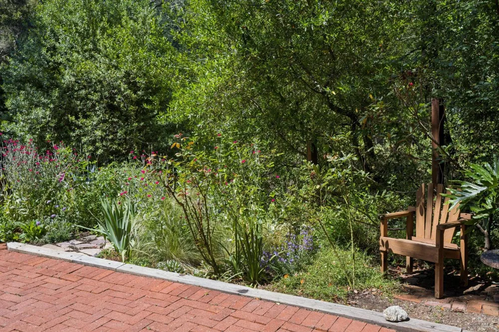 30 Escondida Lane Lagunitas, CA 94938