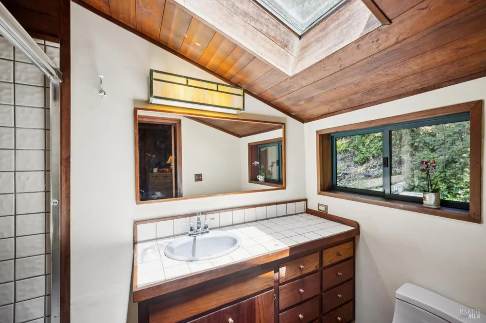 30 Escondida Lane Lagunitas, CA 94938