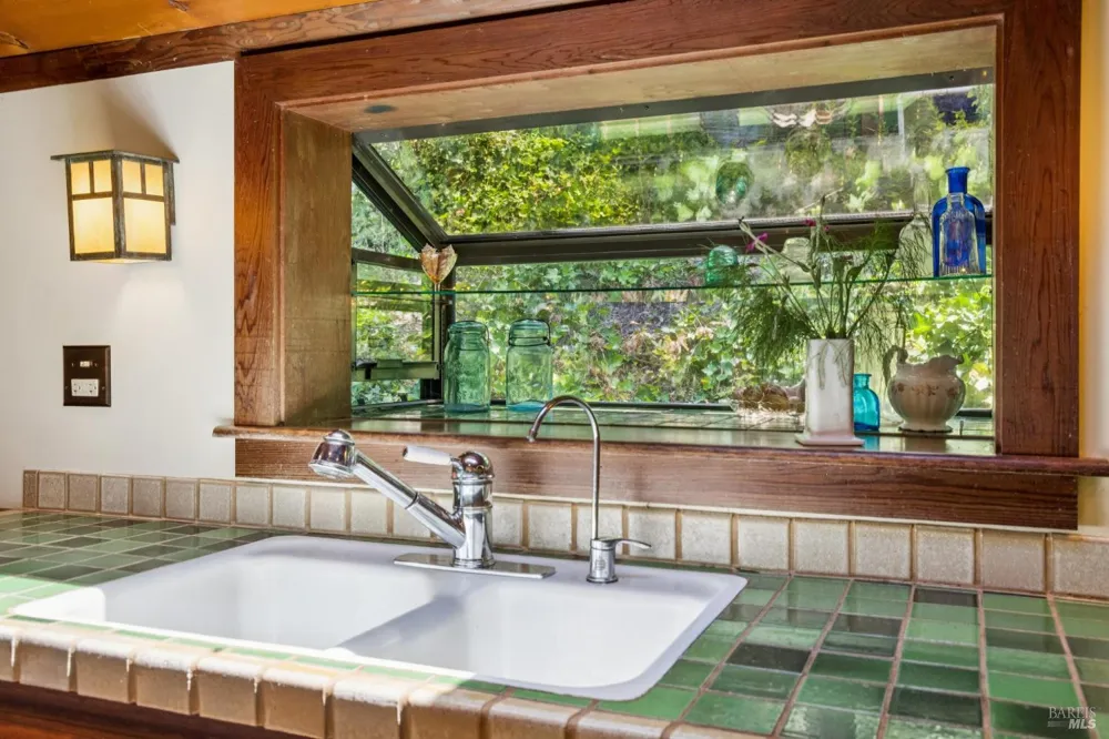 30 Escondida Lane Lagunitas, CA 94938
