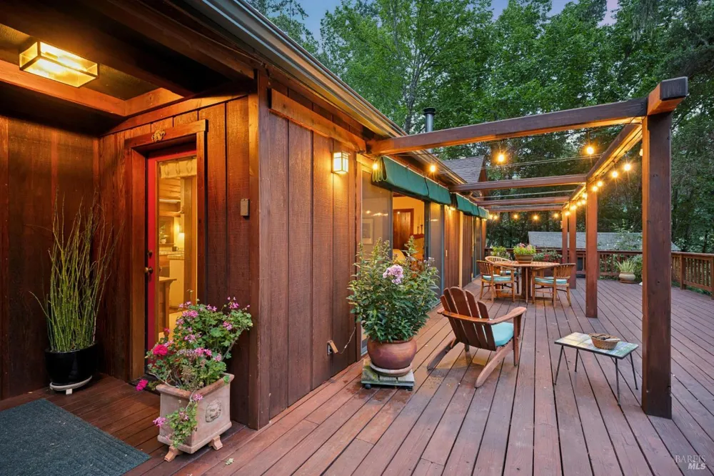 30 Escondida Lane Lagunitas, CA 94938