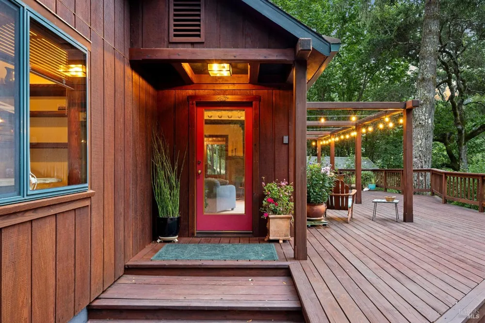 30 Escondida Lane Lagunitas, CA 94938