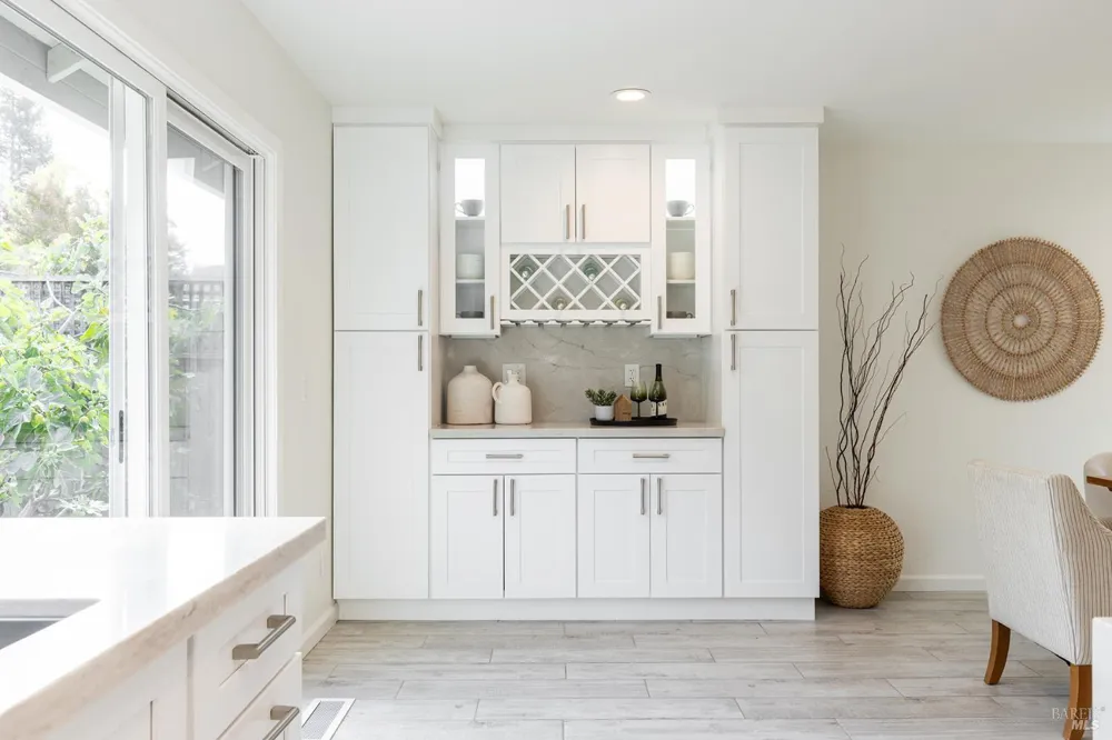 704 Montclair Drive Santa Rosa, CA 95409