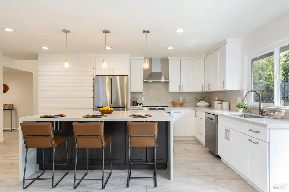 704 Montclair Drive Santa Rosa, CA 95409