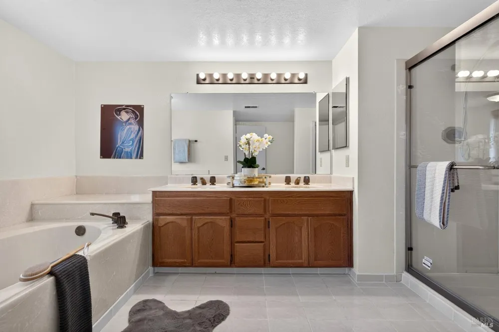860 Hanlon Way Benicia, CA 94510