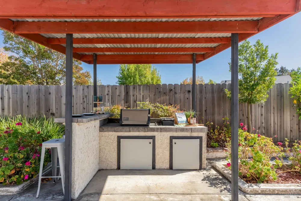 860 Hanlon Way Benicia, CA 94510