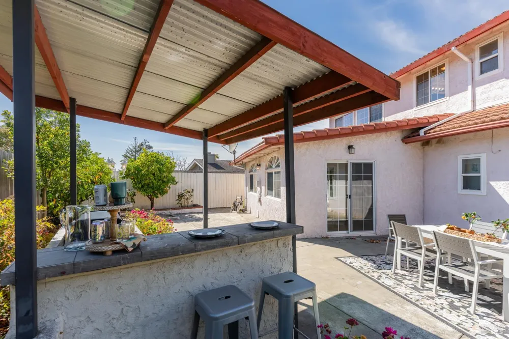 860 Hanlon Way Benicia, CA 94510