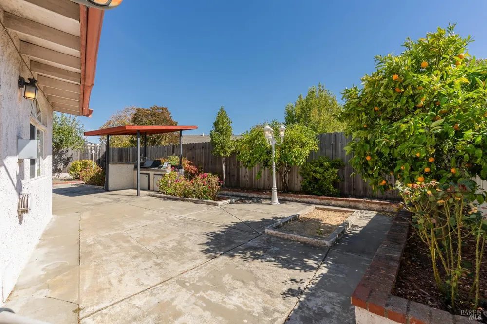 860 Hanlon Way Benicia, CA 94510