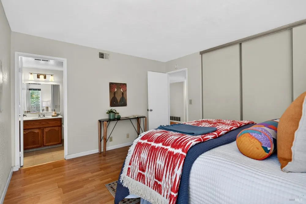 860 Hanlon Way Benicia, CA 94510