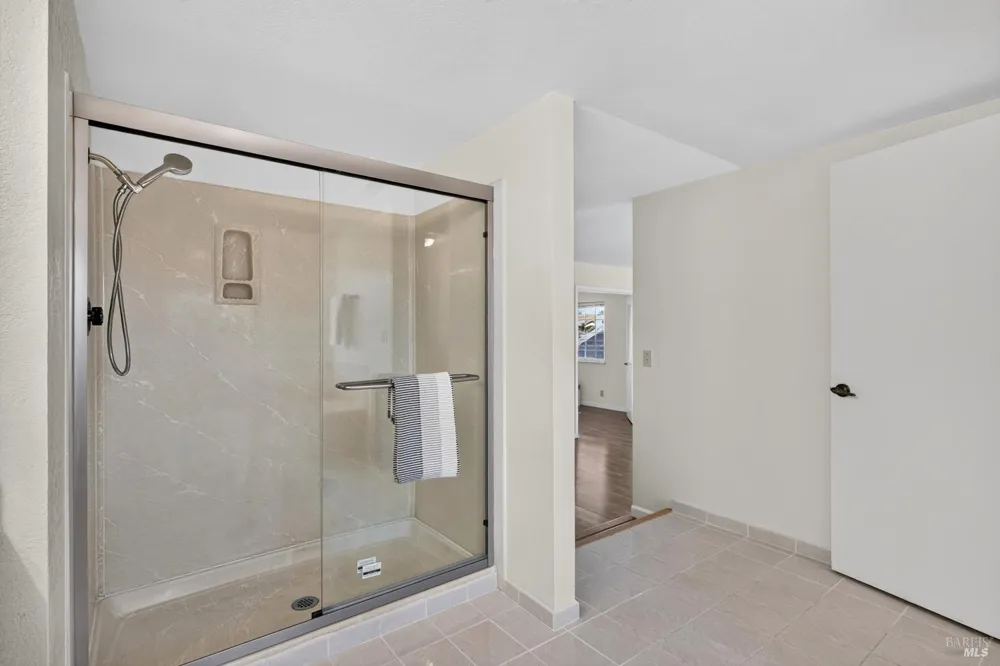 860 Hanlon Way Benicia, CA 94510