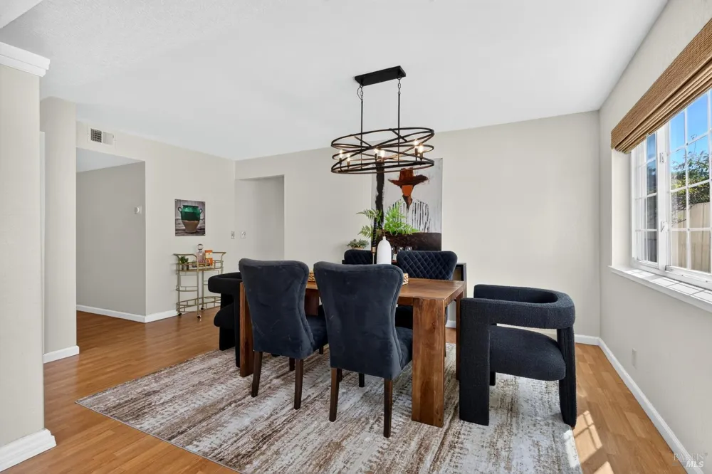 860 Hanlon Way Benicia, CA 94510