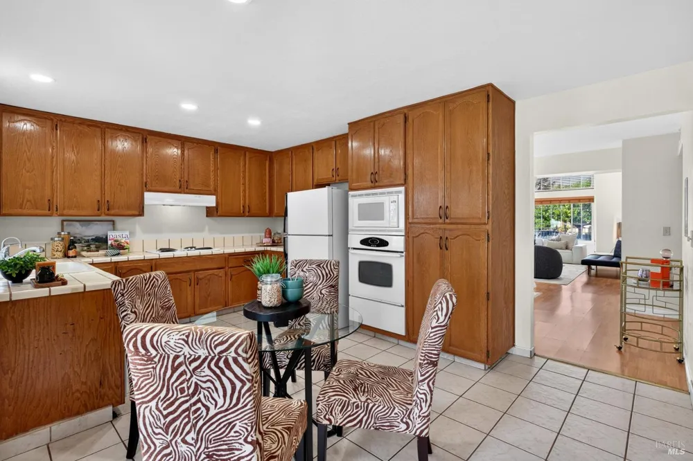 860 Hanlon Way Benicia, CA 94510