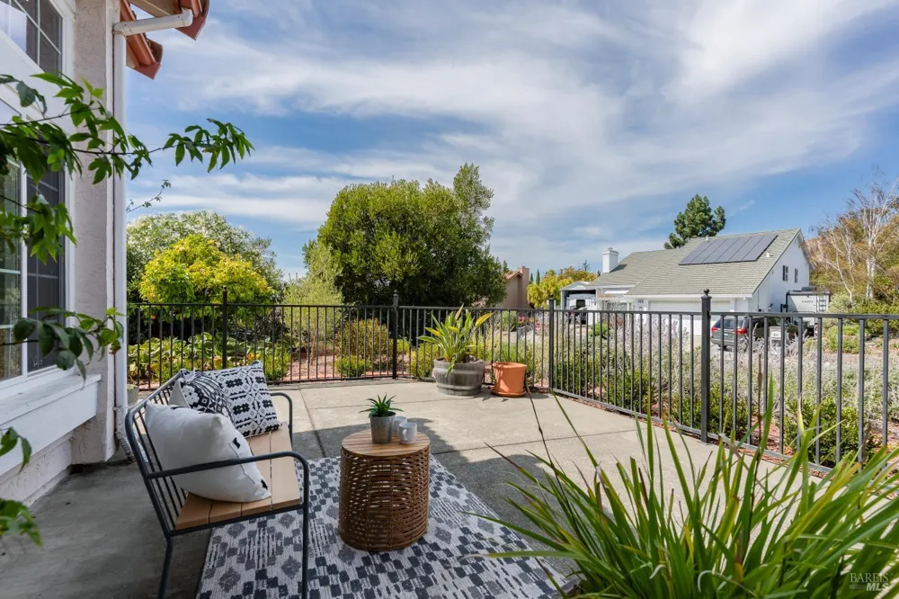 860 Hanlon Way Benicia, CA 94510