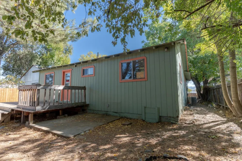 240 Thomas Street Ukiah, CA 95482