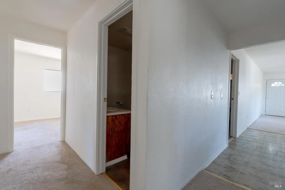 240 Thomas Street Ukiah, CA 95482