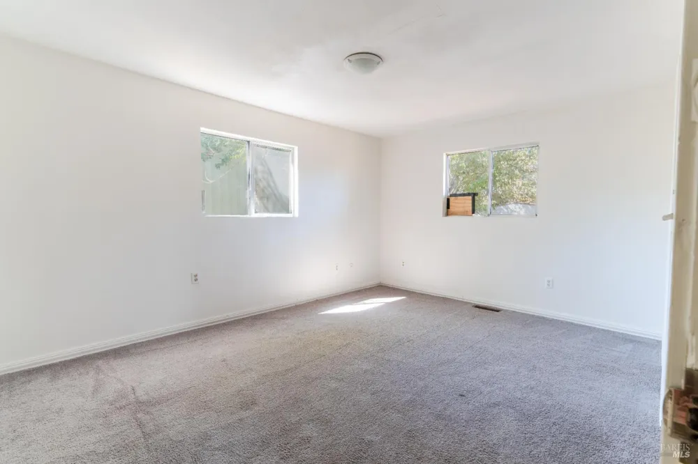 240 Thomas Street Ukiah, CA 95482