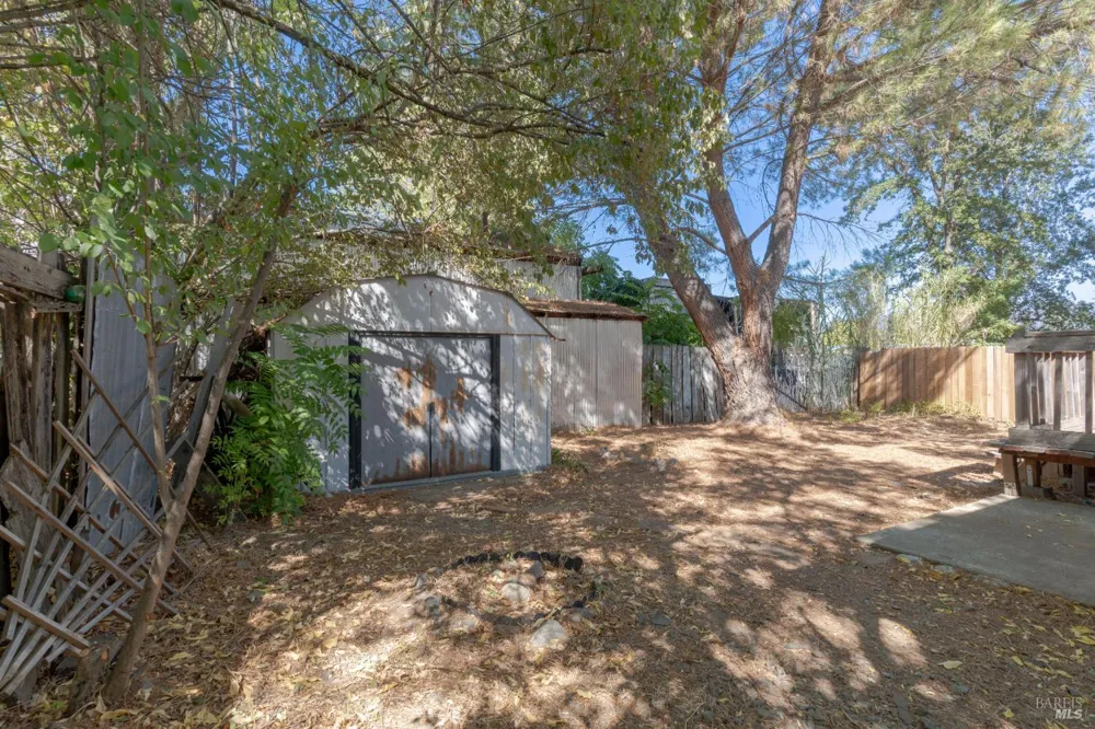 240 Thomas Street Ukiah, CA 95482