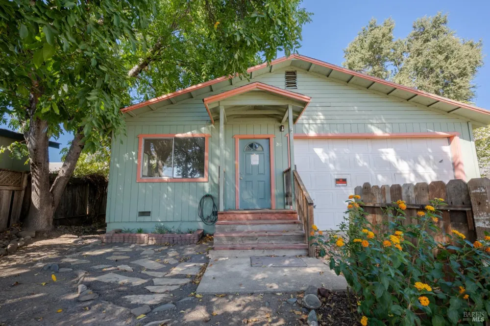 240 Thomas Street Ukiah, CA 95482