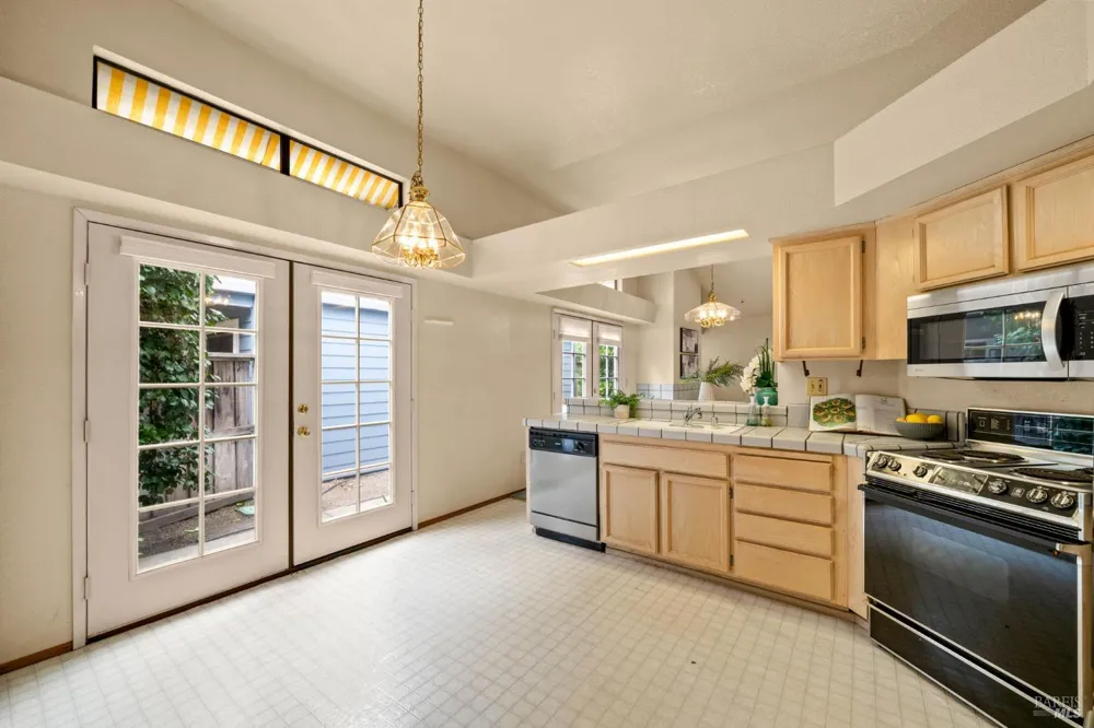 968 Cayetano Drive Napa, CA 94559