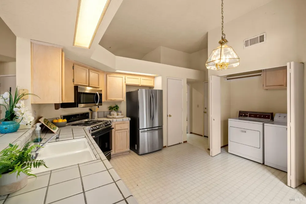 968 Cayetano Drive Napa, CA 94559