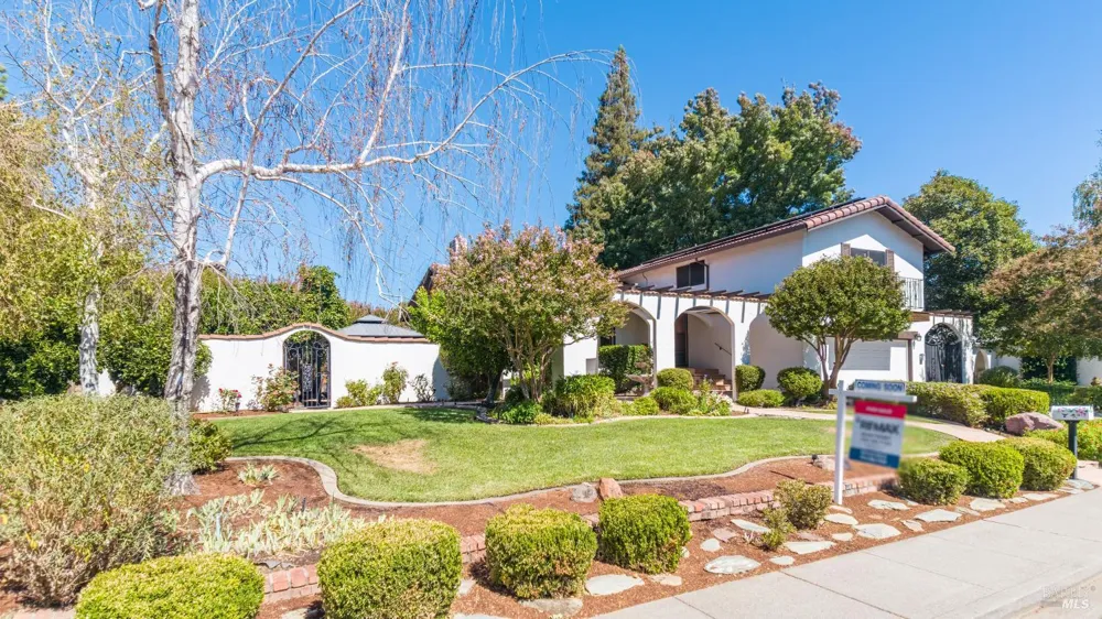 481 Crestview Drive Vacaville, CA 95688