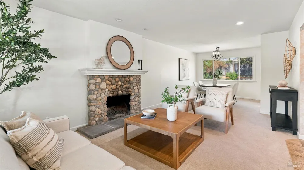 423 Donner Avenue Petaluma, CA 94954