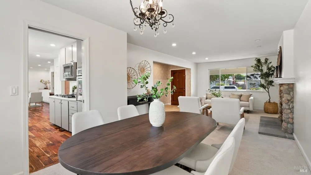 423 Donner Avenue Petaluma, CA 94954