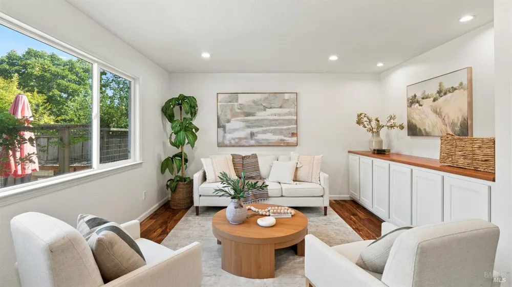 423 Donner Avenue Petaluma, CA 94954
