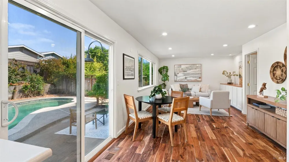 423 Donner Avenue Petaluma, CA 94954