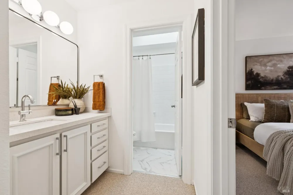 23 Ashford Avenue Mill Valley, CA 94941