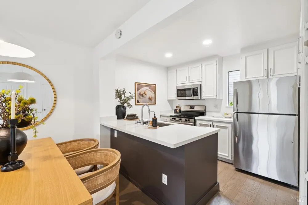 23 Ashford Avenue Mill Valley, CA 94941